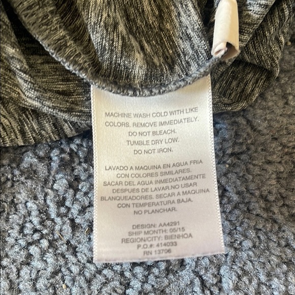 Adidas Gray and Pink Kids Climate Top - Picture 8 of 9